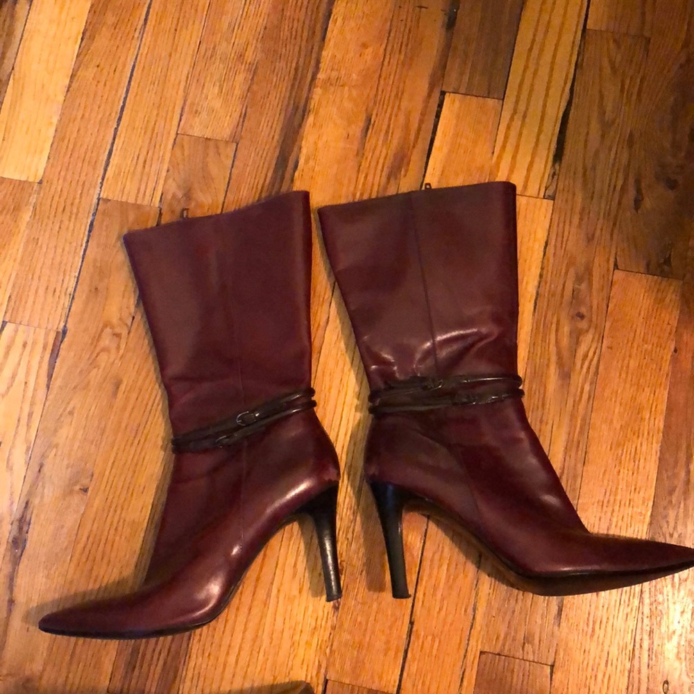 Mid rise BOOTS